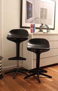 Black spoon stool Kartell