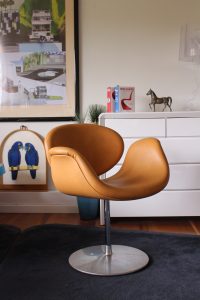 Caramel Little Tulip Pierre Paulin