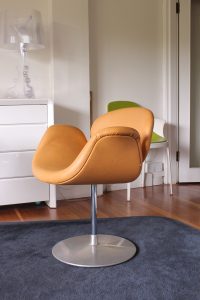 Caramel Little Tulip Pierre Paulin