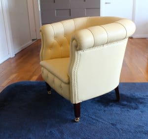 Fumoir Poltrona Frau white leather