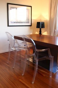 Kartell Louis Ghost transparents