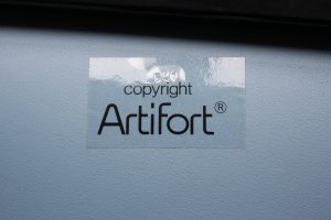 Geoffrey Harcourt baby blue Artifort