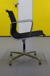 Vitra EA108 Resille