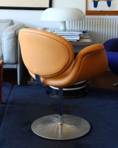 House of Pac Little tulip Pierre Paulin Artifort caramel