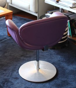 House of Pac Little tulip Pierre Paulin Artifort Violette