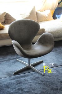 House of Pac - Swan chair by Arne Jacobsen and Fritz Hansen