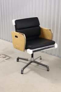 House of Pac - EA208 Eames Vitra brand new
