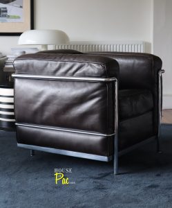 House of Pac - LC2 Cassina brown leather Le Corbusier Perriand