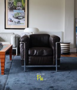 House of Pac - LC2 Cassina brown leather Le Corbusier Perriand