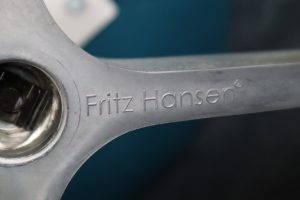 House of Pac - Swan chair Arne Jacobsen Fritz Hansen turquoise