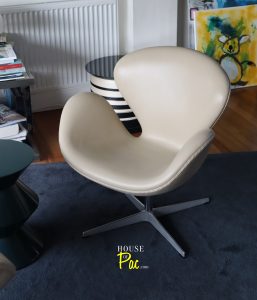 House of Pac - Leather Swan Chair Arne Jacobsen Fritz Hansen