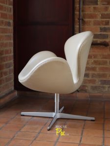 House of Pac - Leather Swan Chair Arne Jacobsen Fritz Hansen