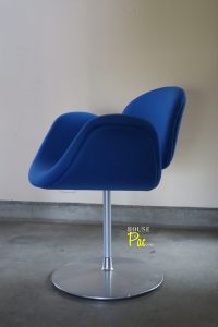 House of Pac - Little tulip blue wool Artifort Pierre Paulin