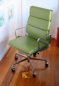 House of Pac - Green leather EA219 Eames Vitra