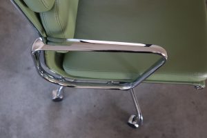 House of Pac - Green leather EA219 Eames Vitra