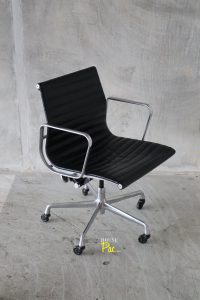 House of Pac - Herman Miller Eames EA335 aluminium chair