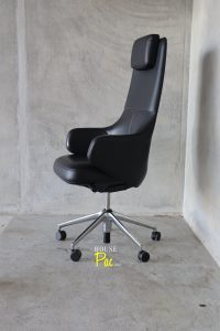 House of Pac: Vitra Grand Executive Citterio black leather high back