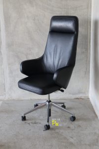 House of Pac: Vitra Grand Executive Citterio black leather high back